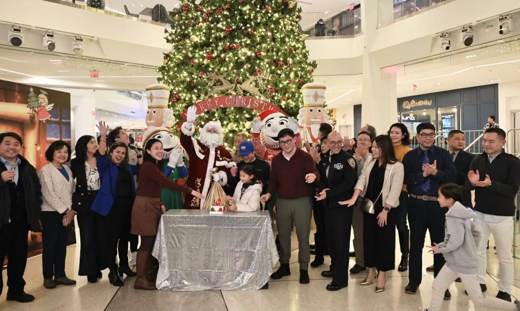 法拉盛Tangram第四屆聖誕亮燈儀式隆重開幕